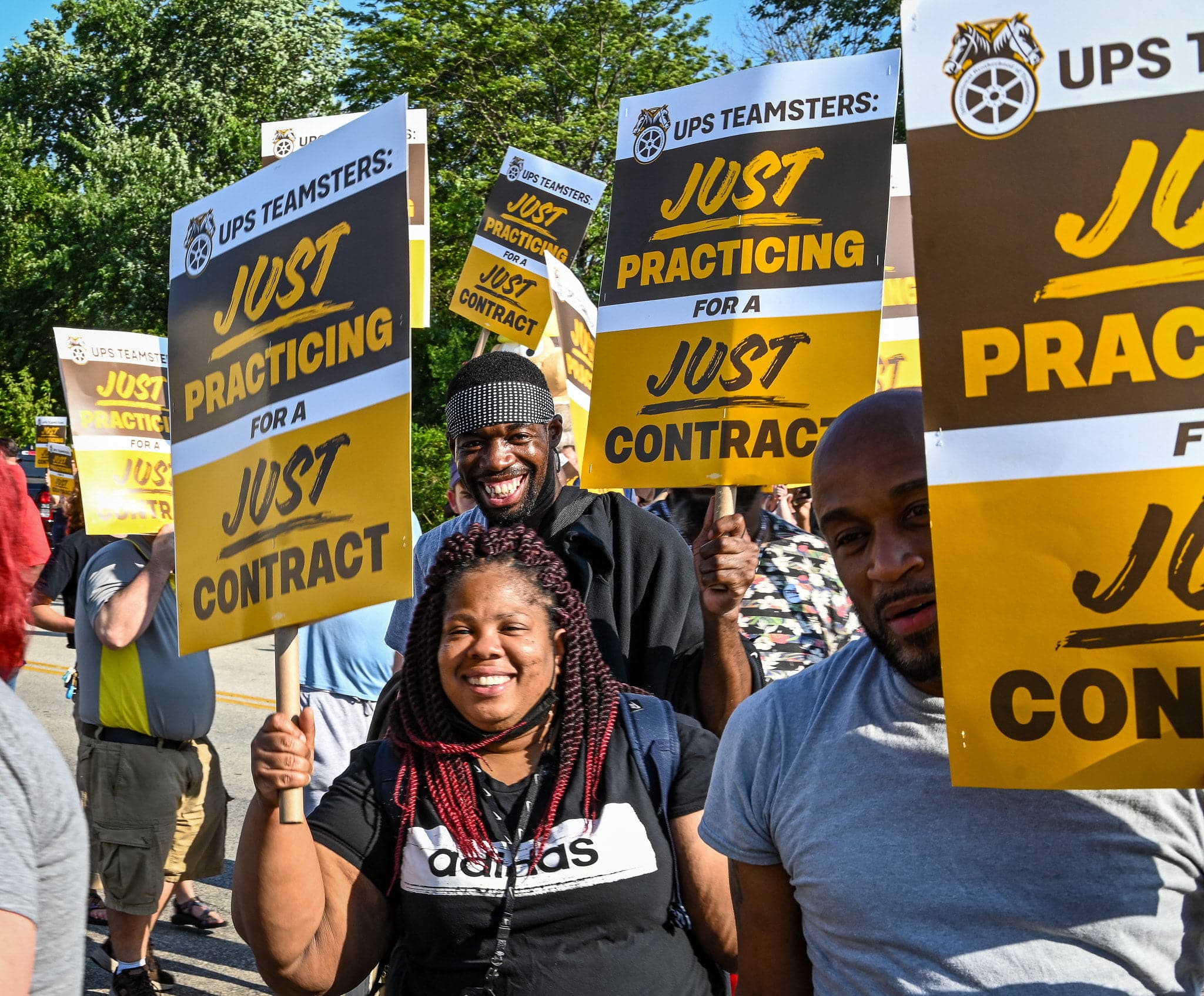 Five Critical Lessons From UPS’s Union Workers 1 UPS Teamsters - Bucks County Beacon - Five Critical Lessons From UPS’s Union Workers