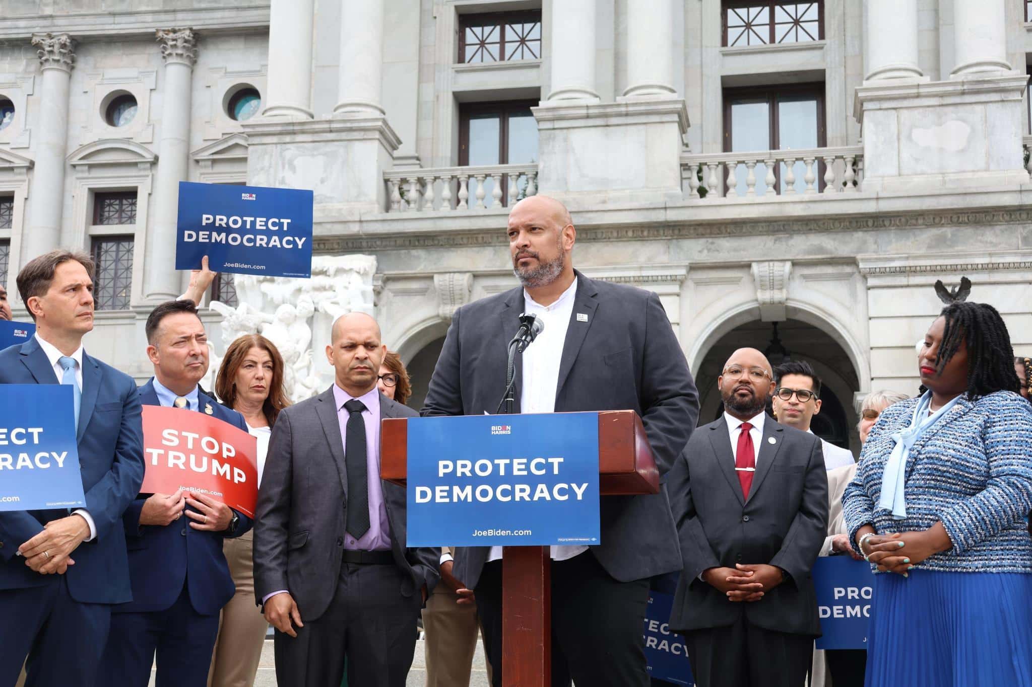 When Two Capitol Police Officers Who Defended Democracy on Jan. 6 Visited Harrisburg, Pennsylvania Republican Lawmakers Added Insult to Injury 1 Capitol Police Harrisburg - Bucks County Beacon - When Two Capitol Police Officers Who Defended Democracy on Jan. 6 Visited Harrisburg, Pennsylvania Republican Lawmakers Added Insult to Injury