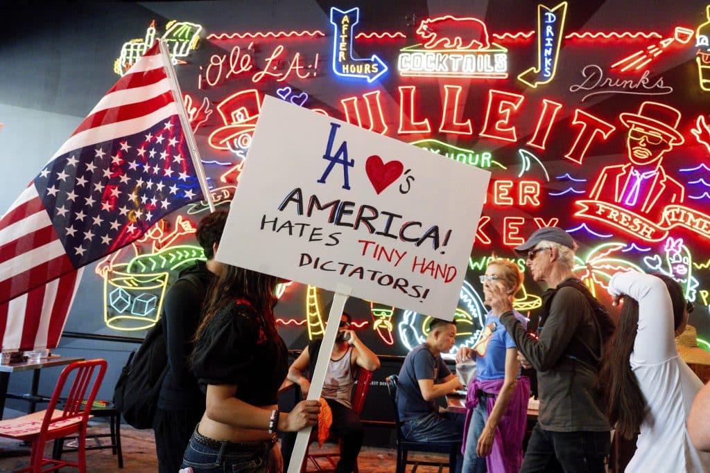 AP No Kings 15 - Bucks County Beacon - Photos of Anti-Trump 'No Kings' Demonstrations Across the US